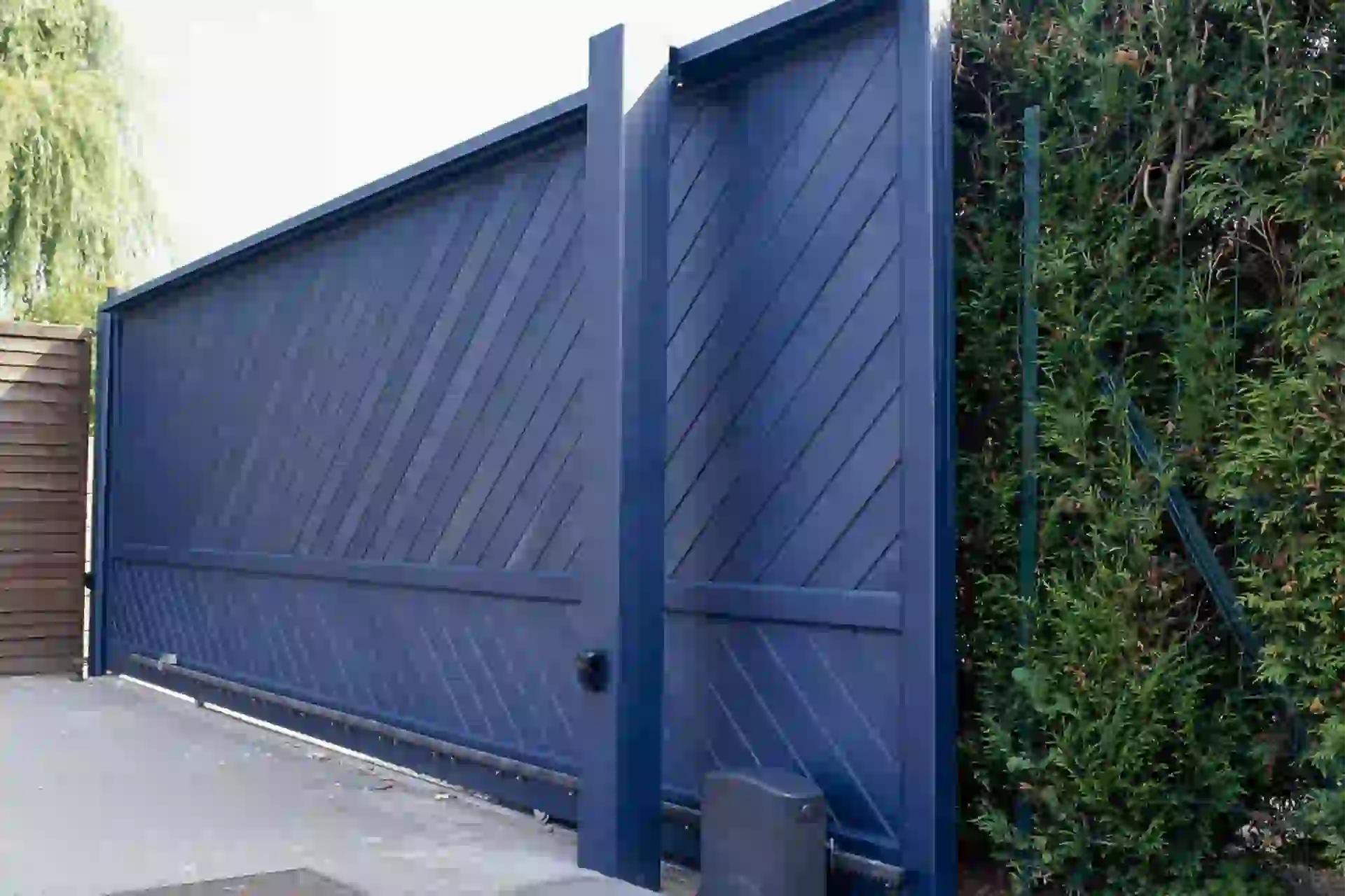 Installation de portail à Outriaz